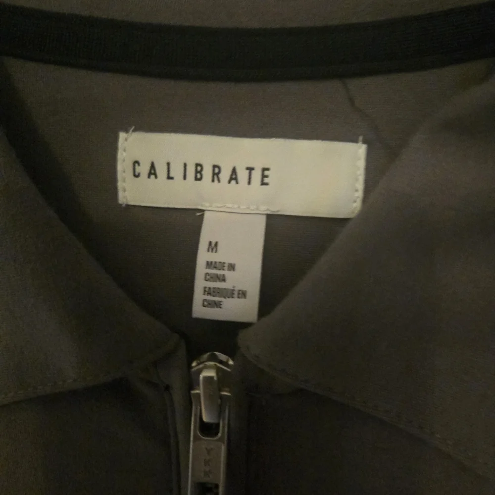 Pocket Zip Jersey Polo - Size Medium - Calibrate